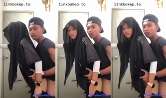 Karyawan Pabrik Ngewe Sama Teman Ditoilet